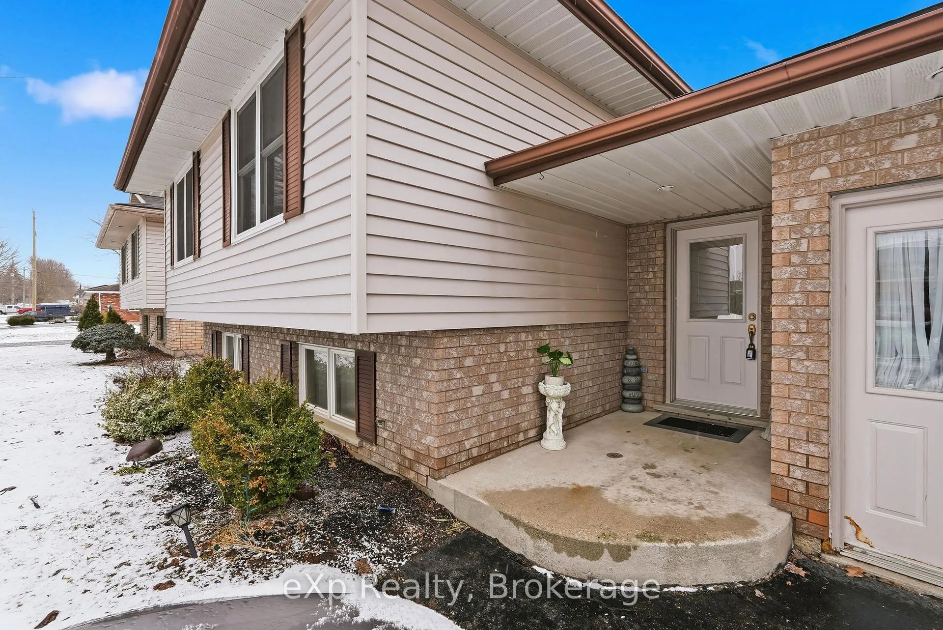 Photo 5 of 407 Durham Street E, Wellington North, Mount Forest — HOMEH
