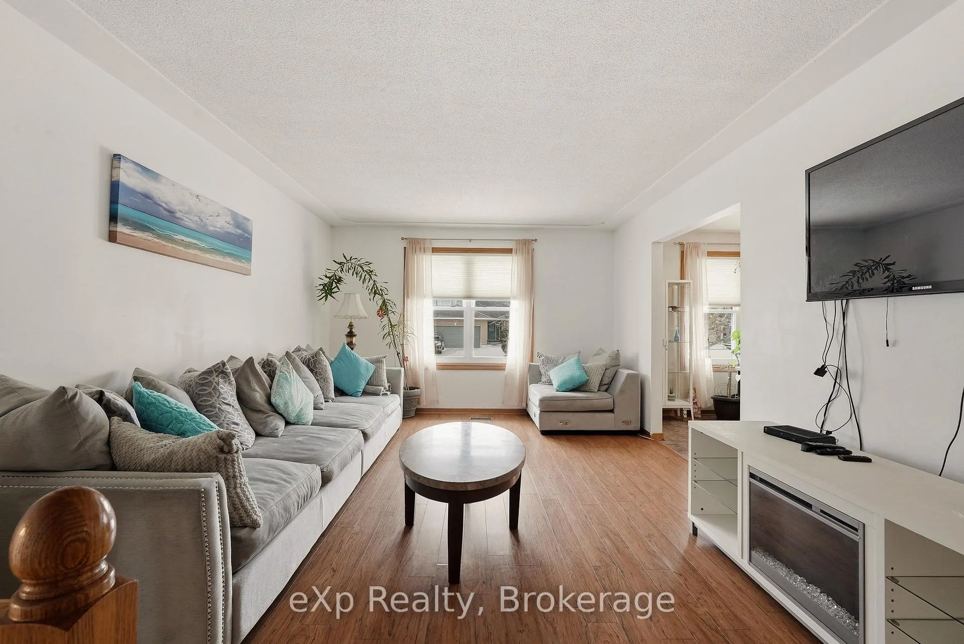Photo 10 of 407 Durham Street E, Wellington North, Mount Forest — HOMEH