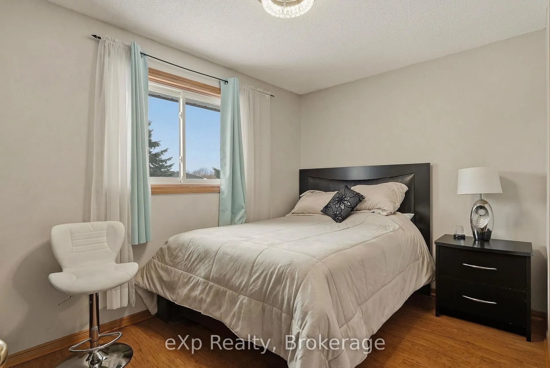 Photo 18 of 407 Durham Street E, Wellington North, Mount Forest — HOMEH