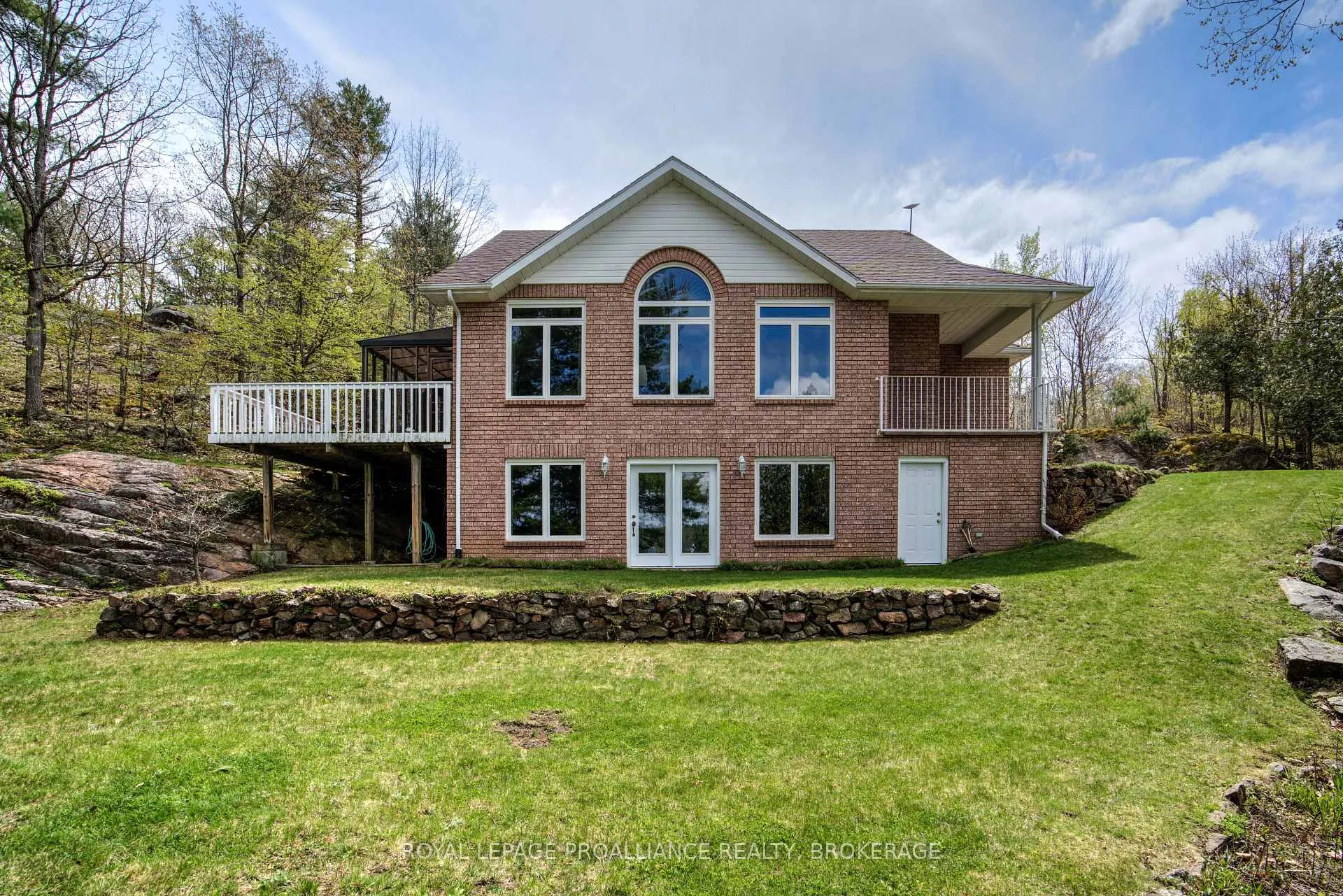 Photo 77 of 1133 Sassy Tree Lane, Frontenac, Frontenac South — HOMEH