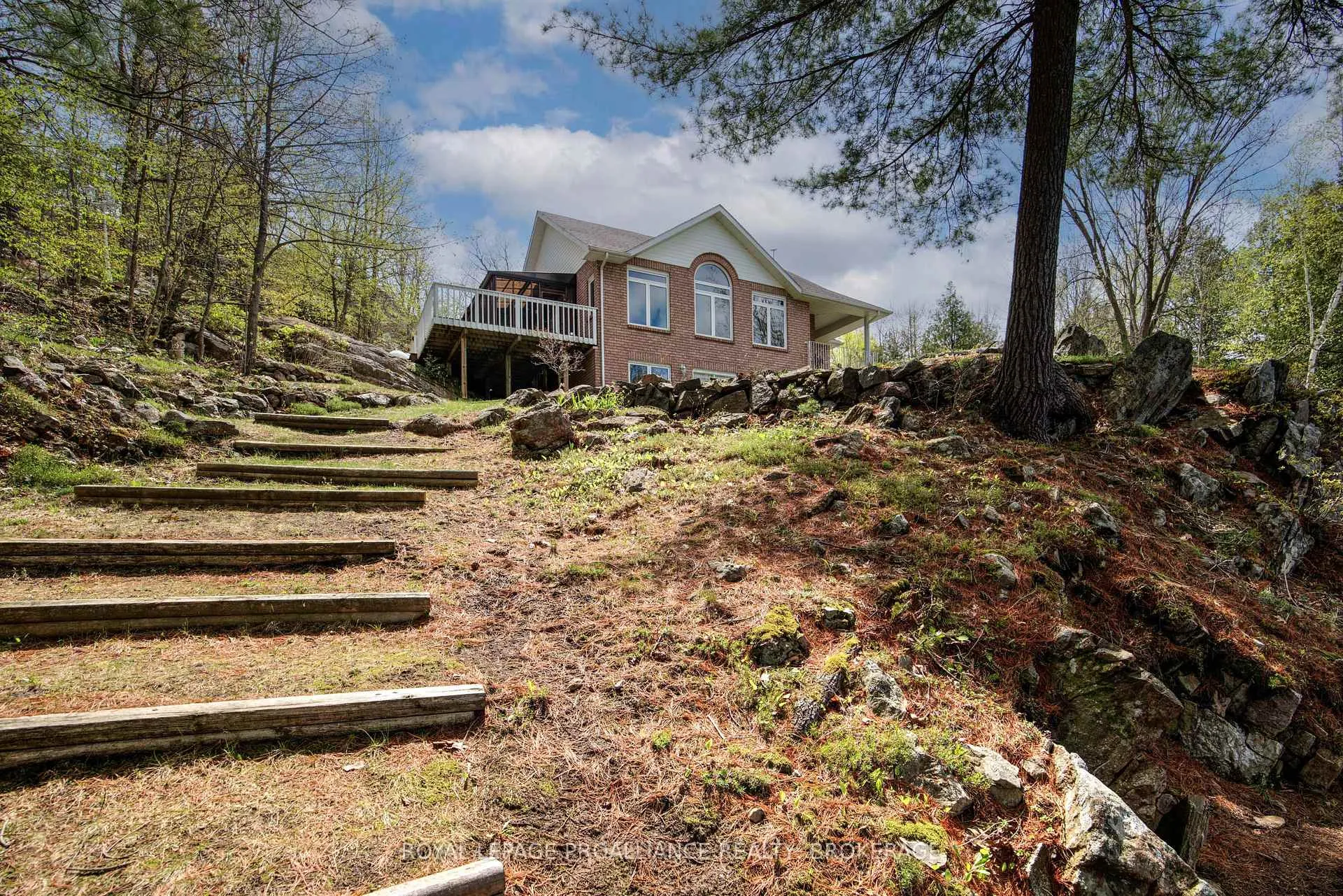 Photo 83 of 1133 Sassy Tree Lane, Frontenac, Frontenac South — HOMEH