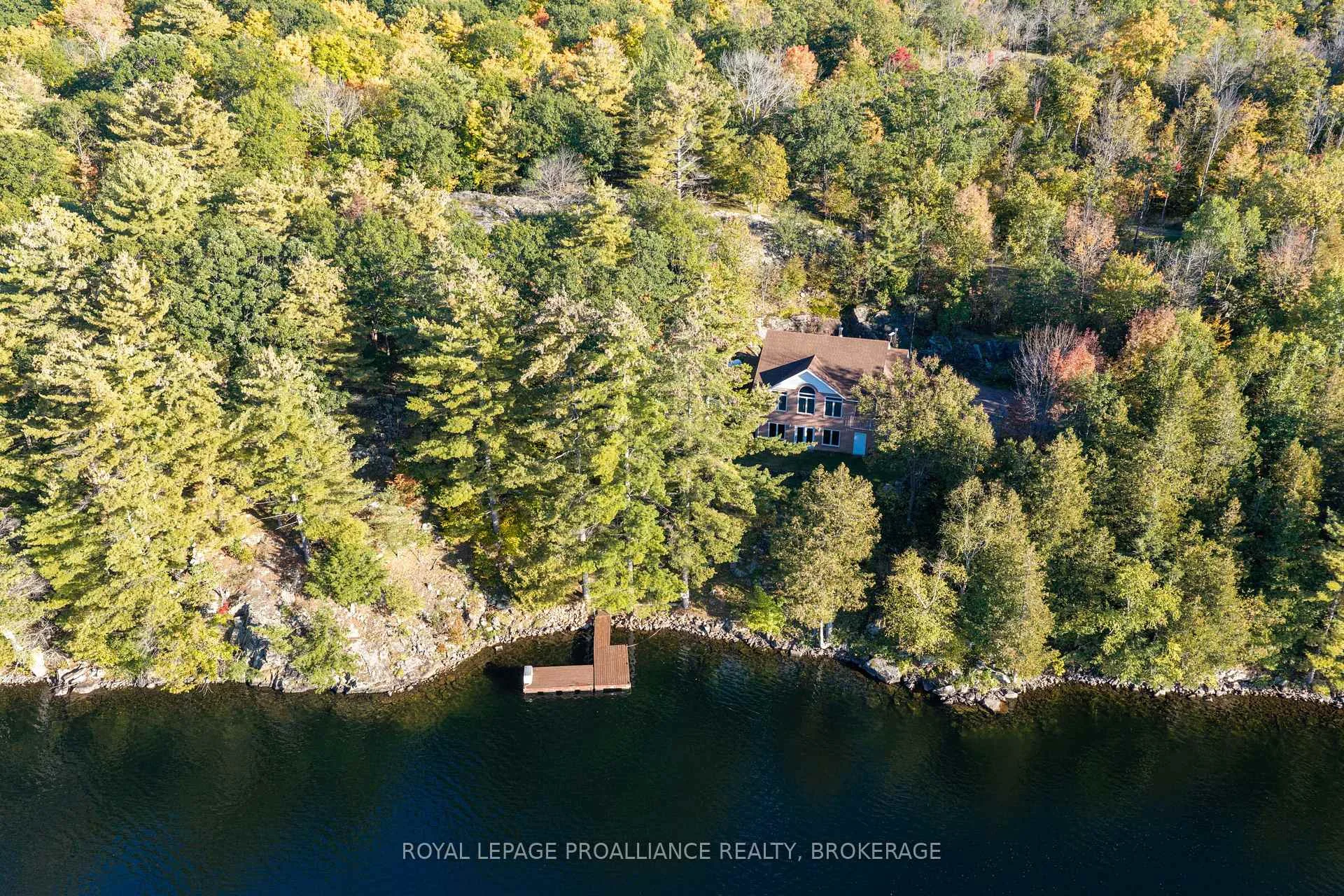 Photo 4 of 1133 Sassy Tree Lane, Frontenac, Frontenac South — HOMEH