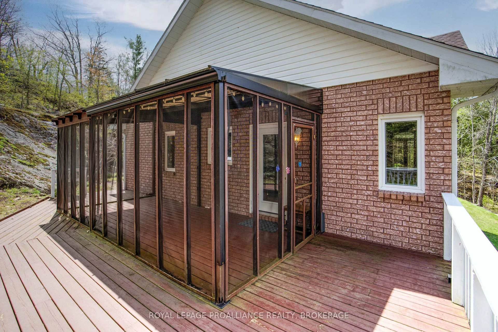 Photo 68 of 1133 Sassy Tree Lane, Frontenac, Frontenac South — HOMEH