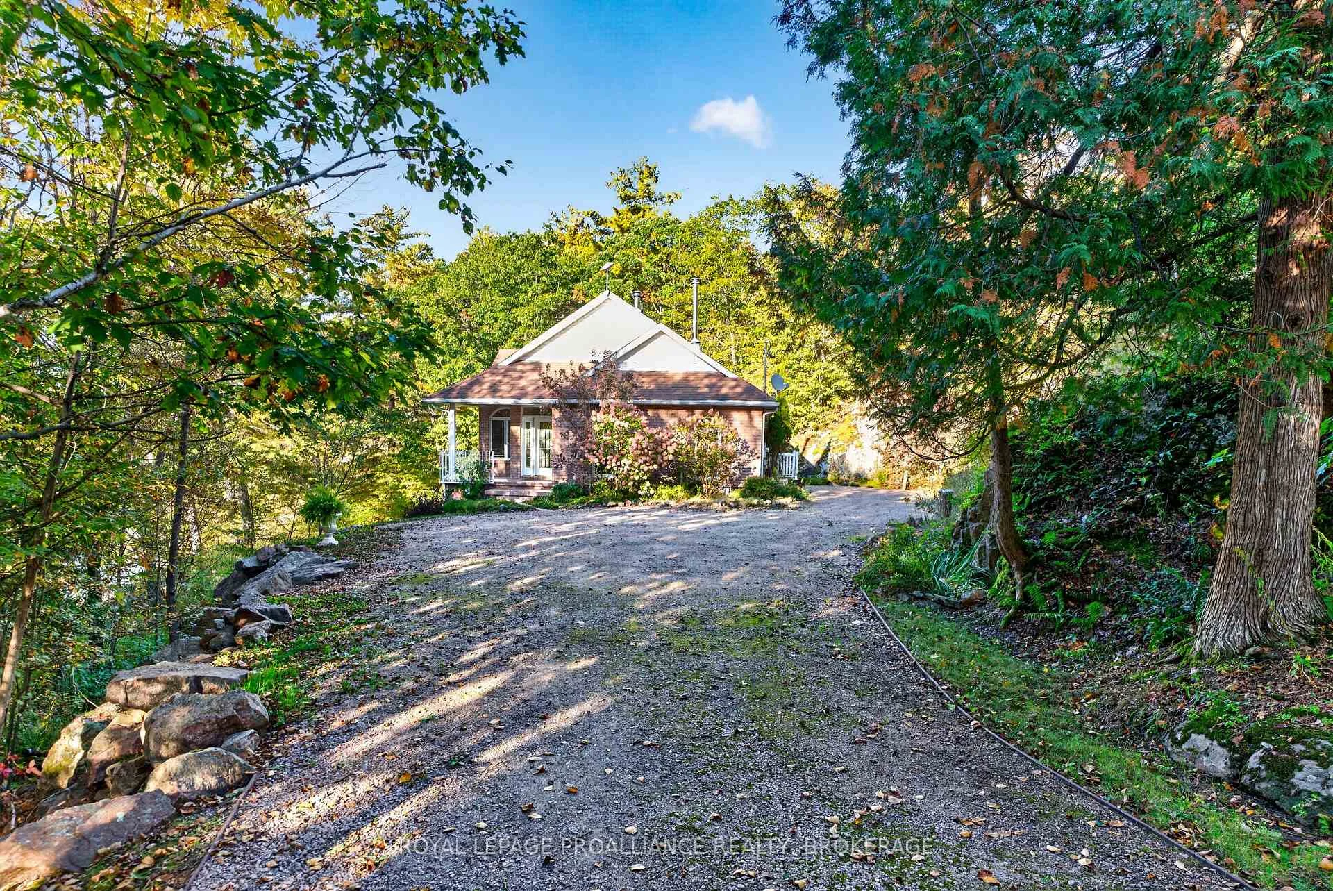 Photo 74 of 1133 Sassy Tree Lane, Frontenac, Frontenac South — HOMEH