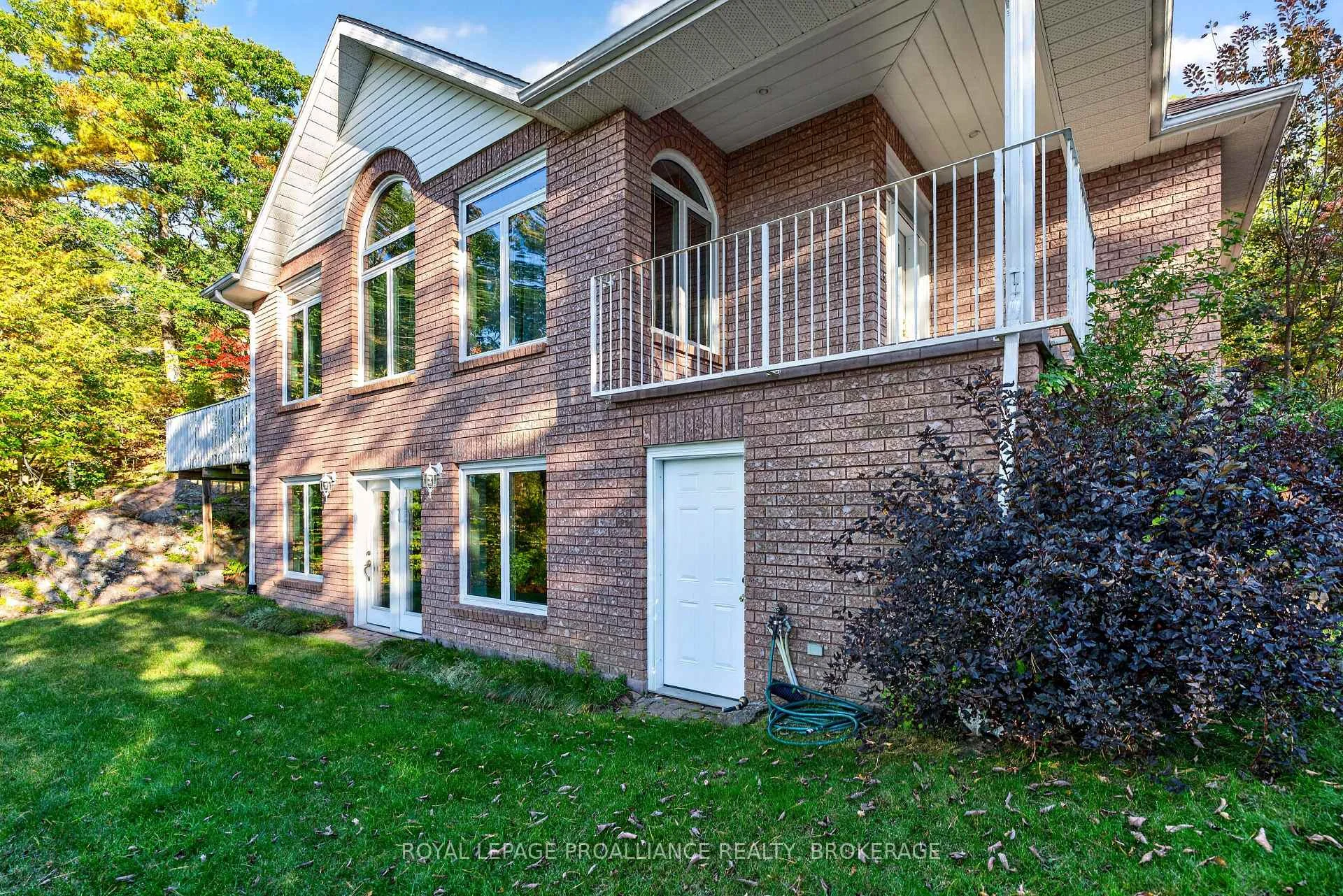 Photo 76 of 1133 Sassy Tree Lane, Frontenac, Frontenac South — HOMEH