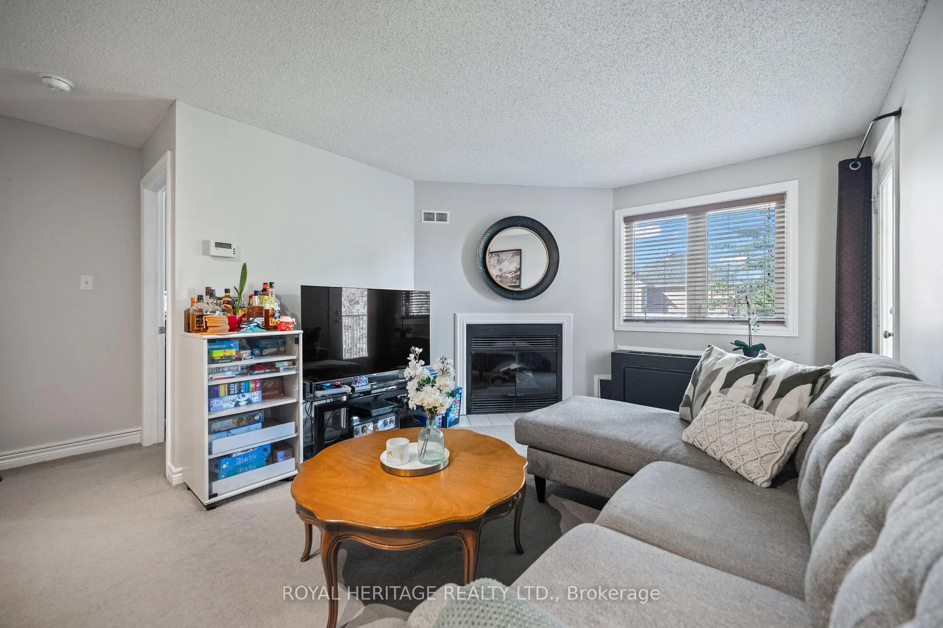 Photo 2 of Unit 303, 195 Lake Driveway, Ajax, South West — HOMEH