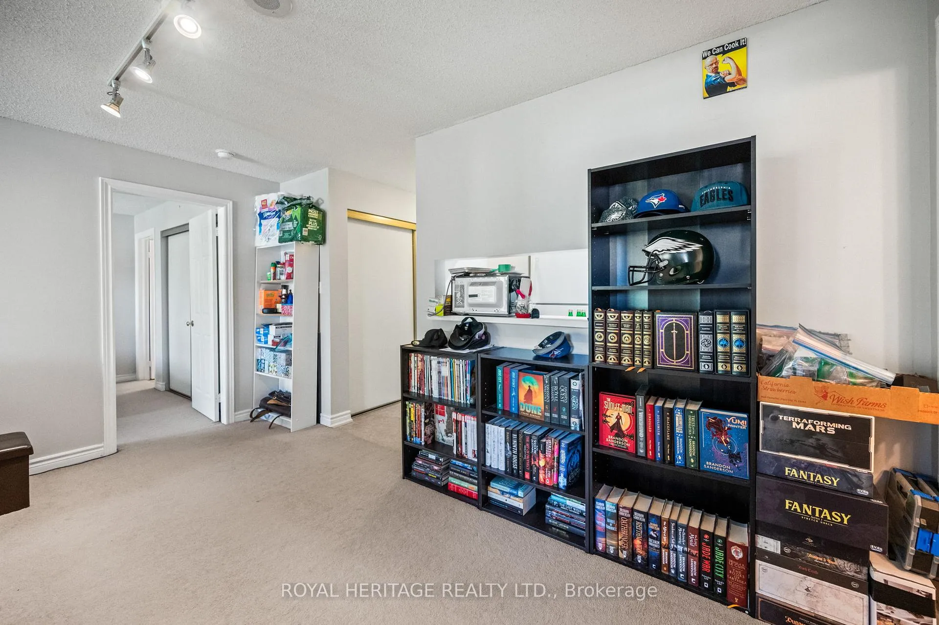Photo 6 of Unit 303, 195 Lake Driveway, Ajax, South West — HOMEH