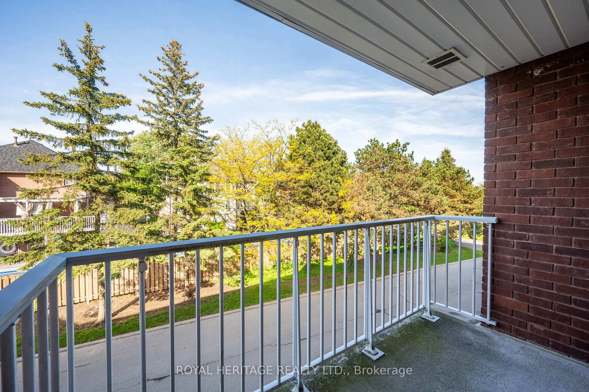 Photo 19 of Unit 303, 195 Lake Driveway, Ajax, South West — HOMEH