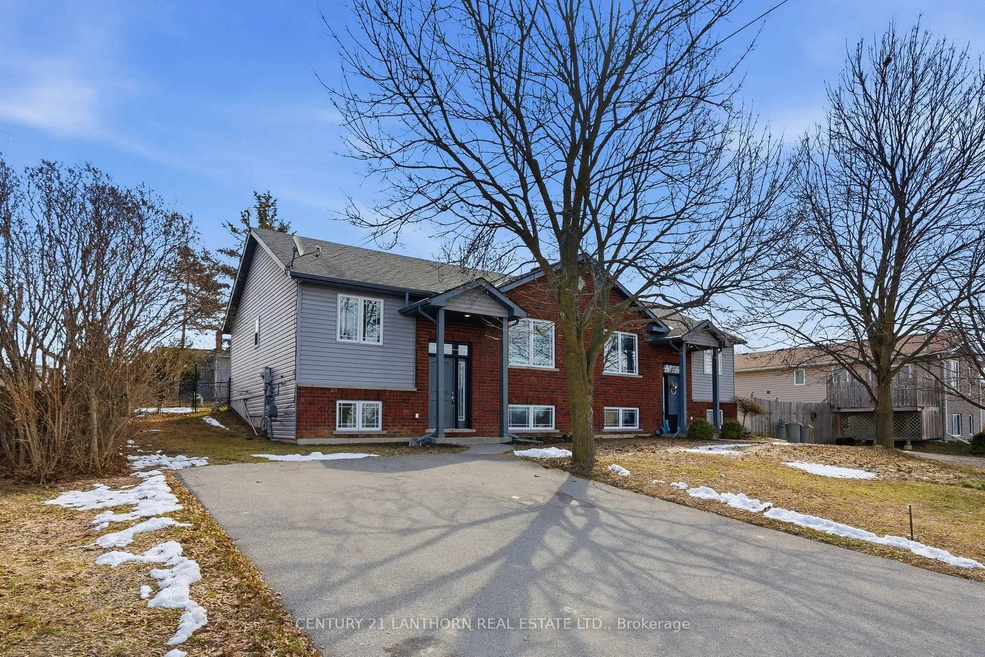 Photo 2 of 152 Cannifton Road N, Belleville, Thurlow Ward — HOMEH