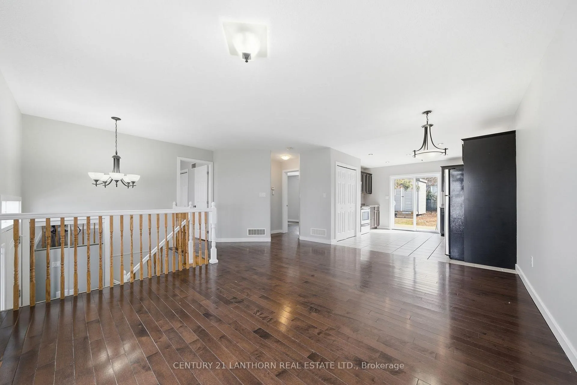 Photo 8 of 152 Cannifton Road N, Belleville, Thurlow Ward — HOMEH