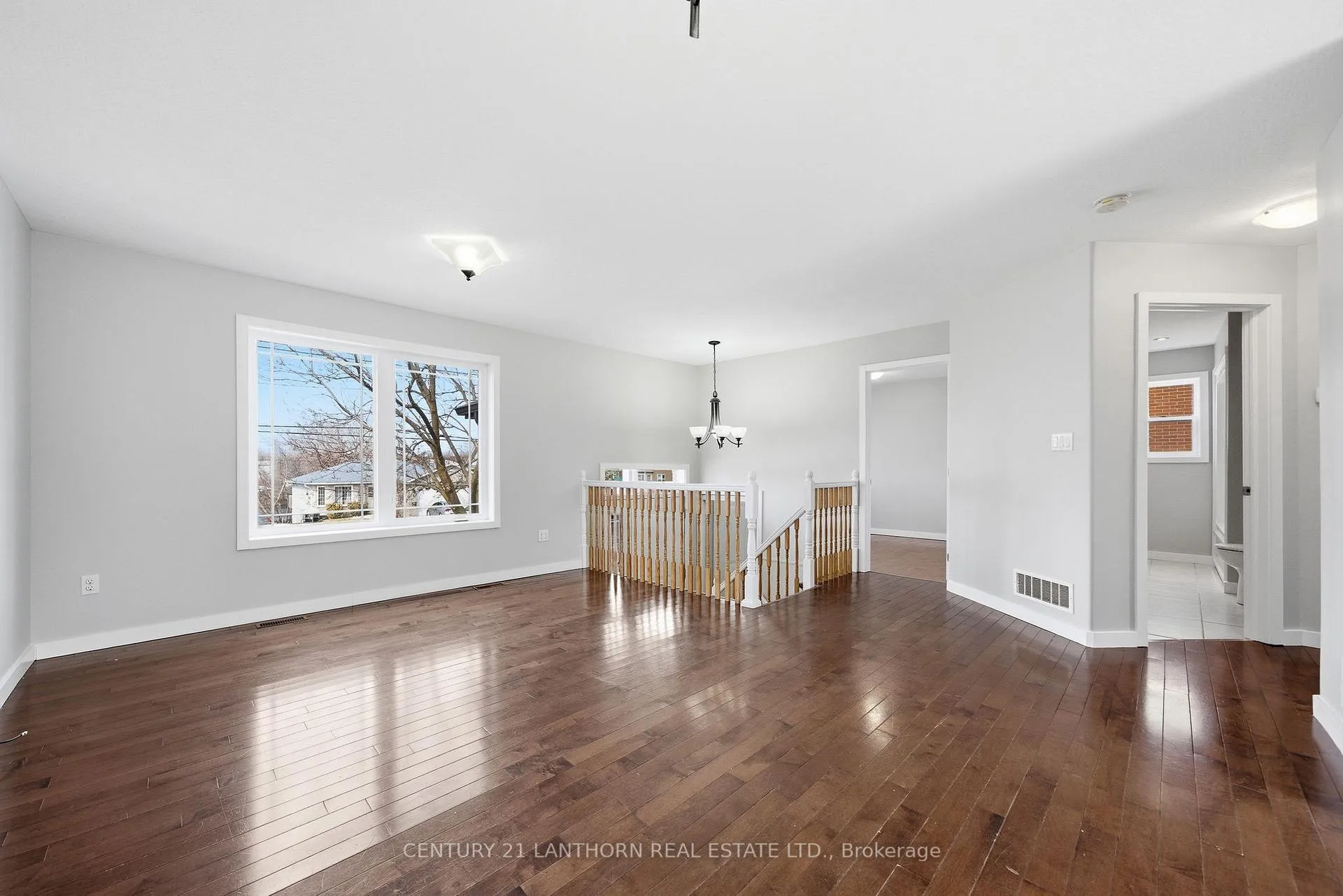 Photo 10 of 152 Cannifton Road N, Belleville, Thurlow Ward — HOMEH