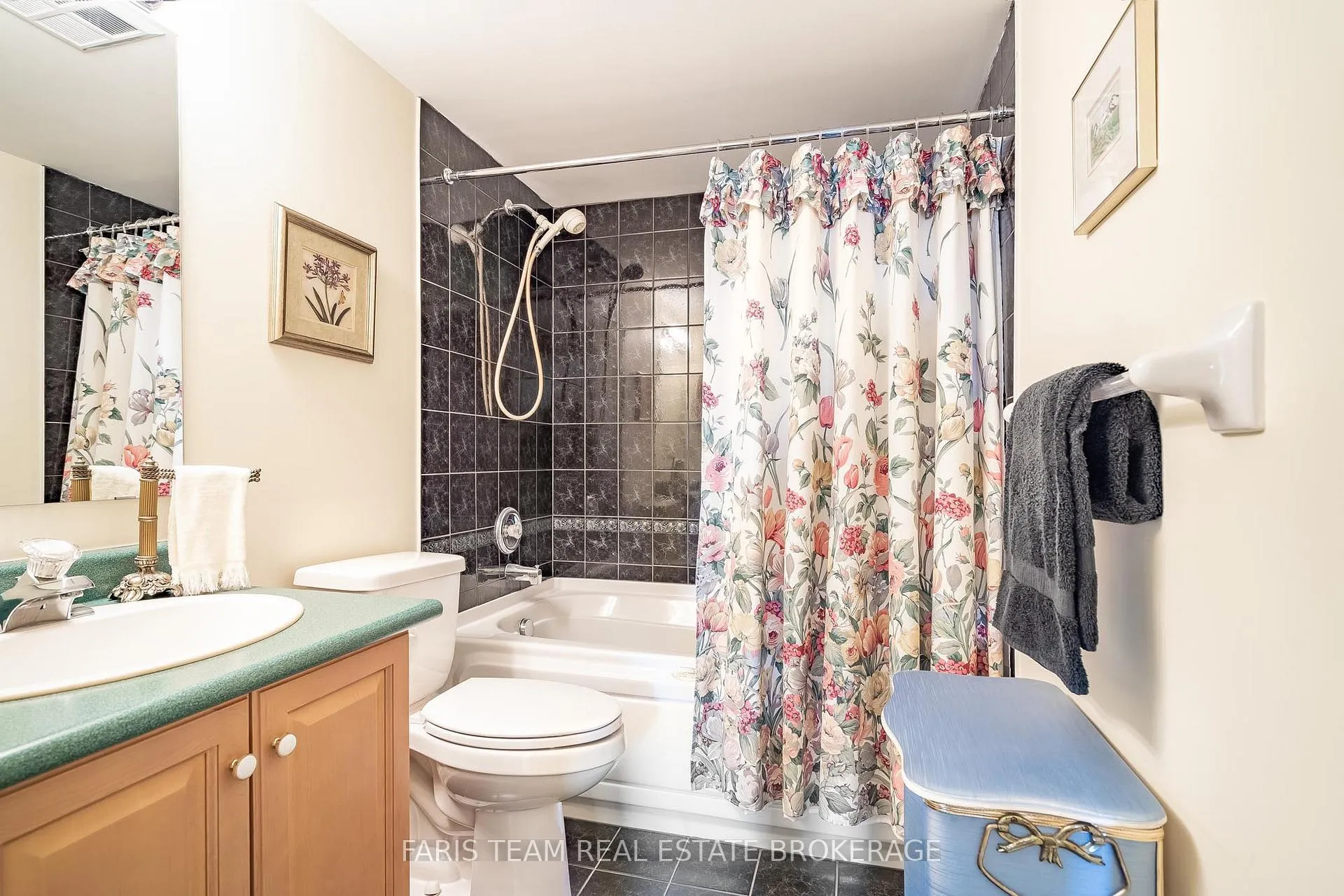 Photo 19 of Unit 305, 4 Briar Hill Heights, New Tecumseth, Rural New Tecumseth — HOMEH