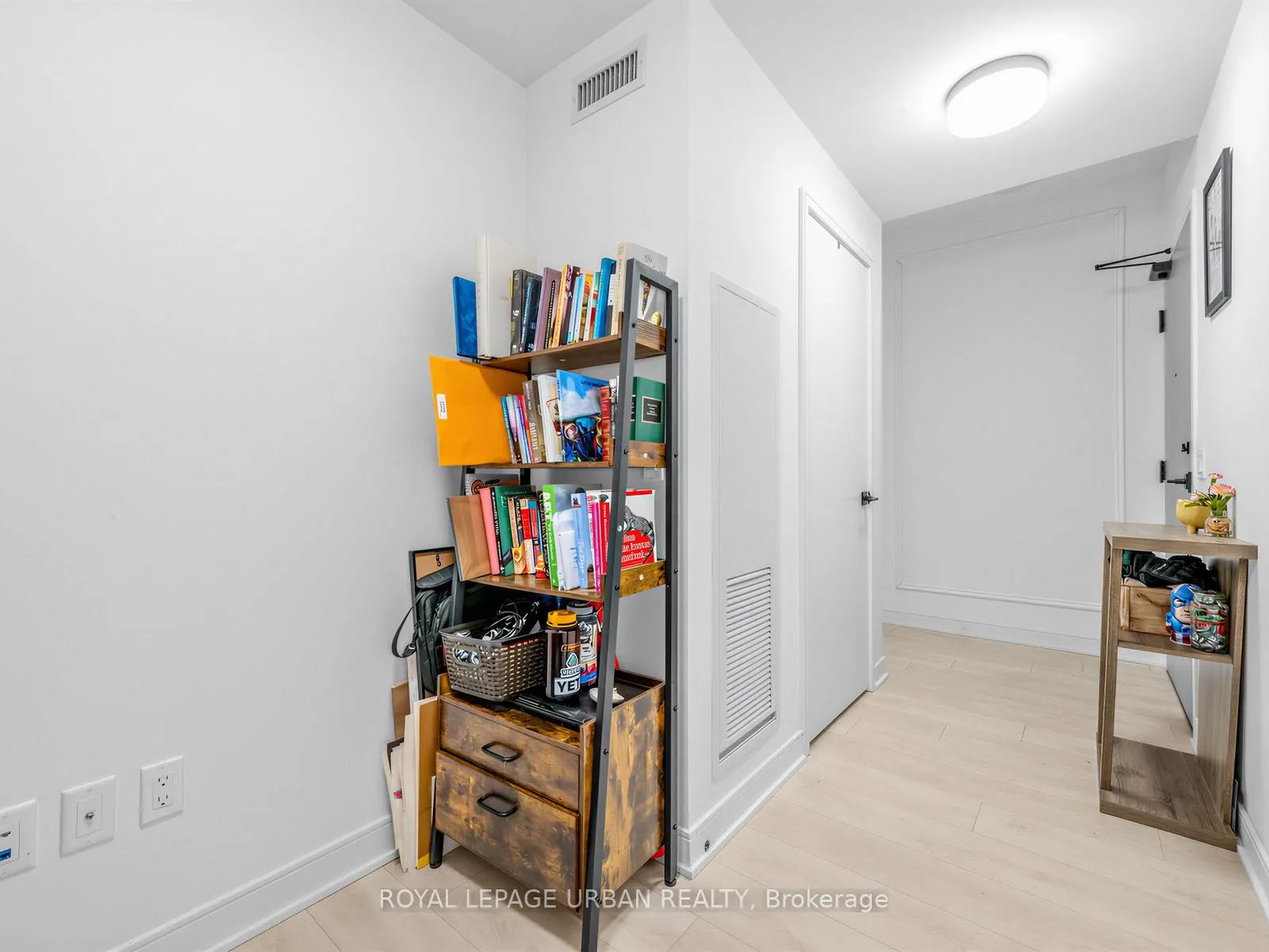 Photo 5 of Unit 817, 60 Tannery Road, Toronto, Waterfront Communities — HOMEH