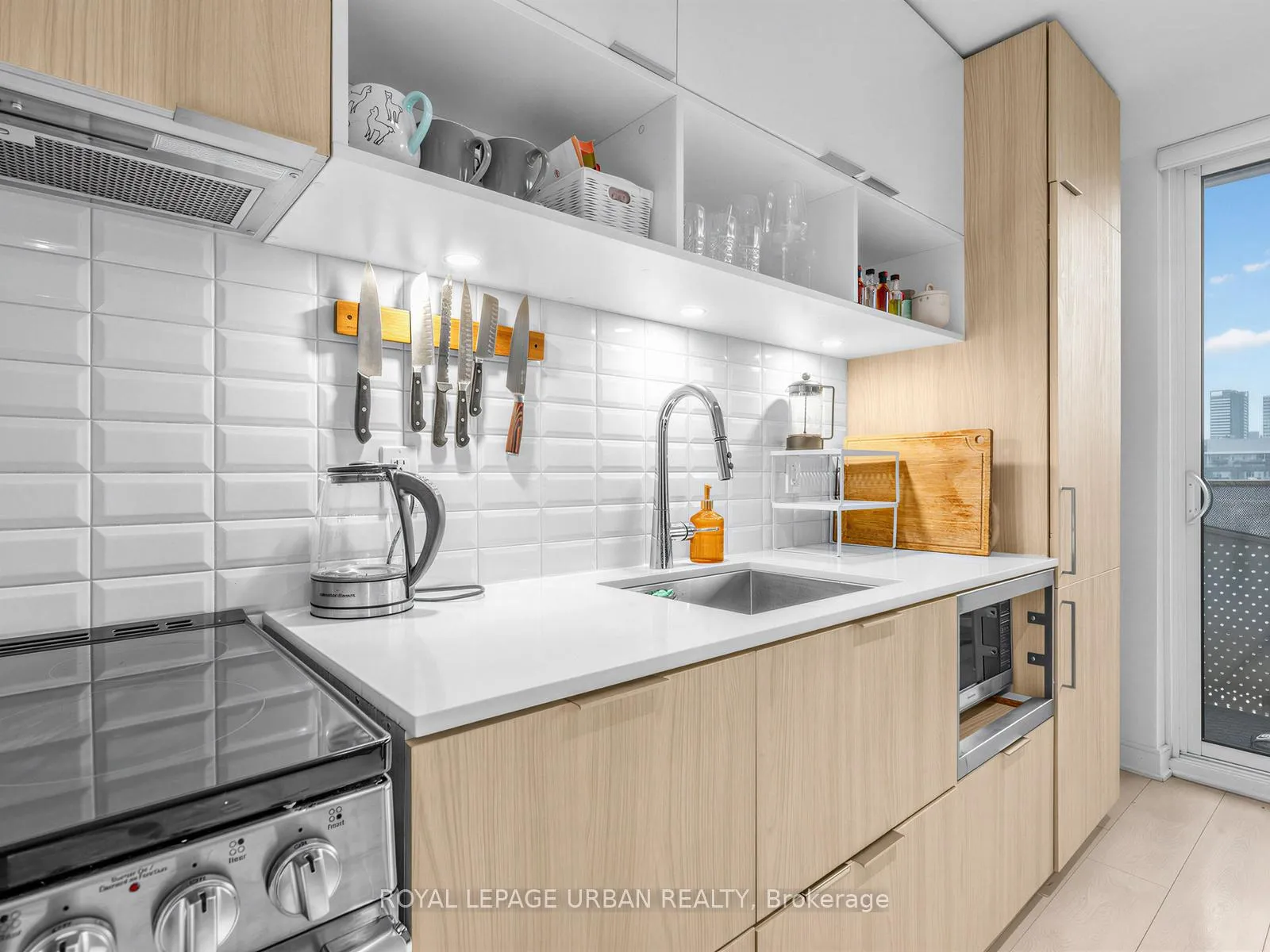 Photo 13 of Unit 817, 60 Tannery Road, Toronto, Waterfront Communities — HOMEH
