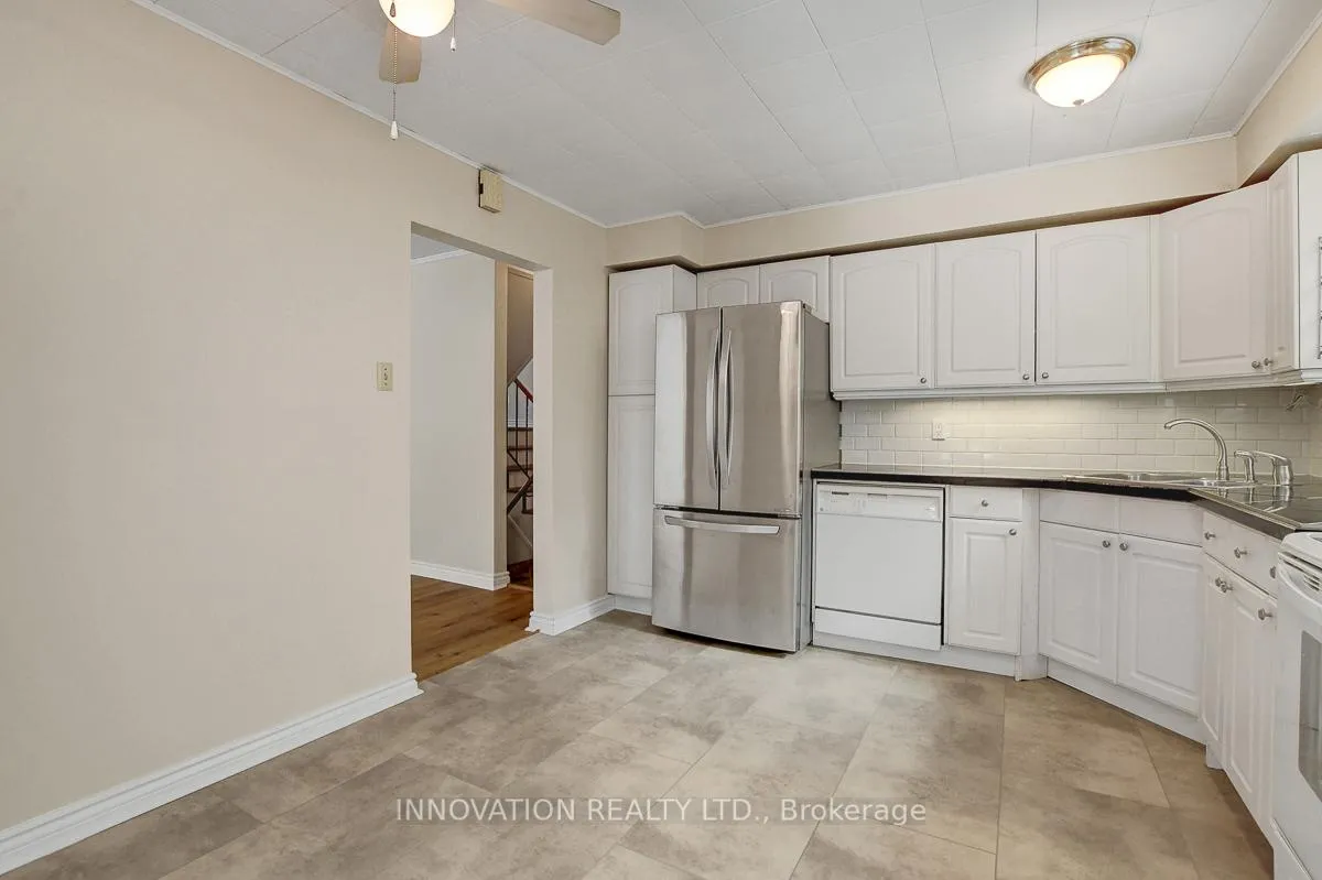 Photo 7 of 25 Equestrian Drive, Ottawa, Kanata - Bridlewood — HOMEH