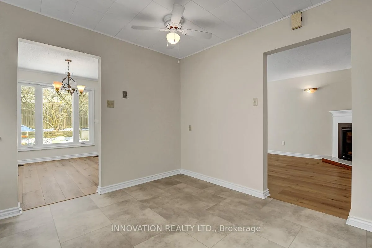 Photo 9 of 25 Equestrian Drive, Ottawa, Kanata - Bridlewood — HOMEH