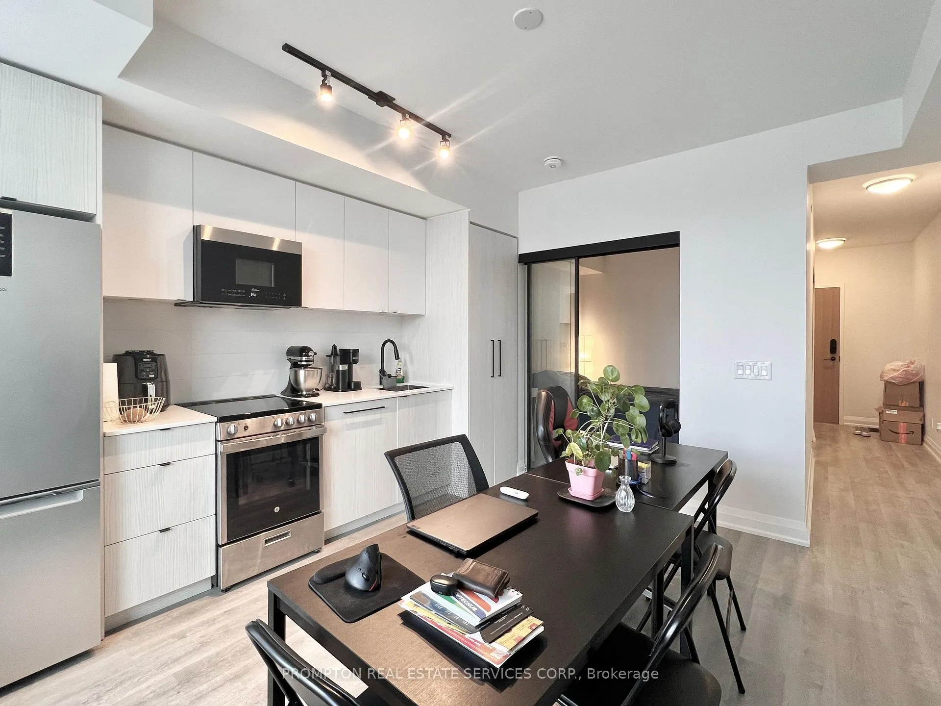 Photo 4 of Unit 205, 2369 Danforth Avenue, Toronto, East End-Danforth — HOMEH