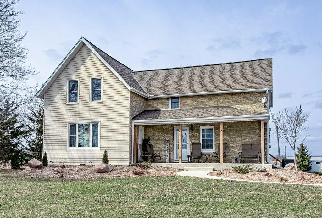 Photo 2 of 26588 Carroll Line, West Elgin, Rural West Elgin — HOMEH