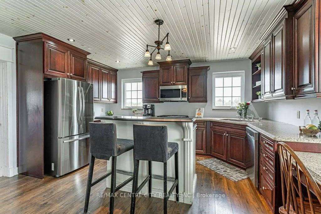 Photo 6 of 26588 Carroll Line, West Elgin, Rural West Elgin — HOMEH