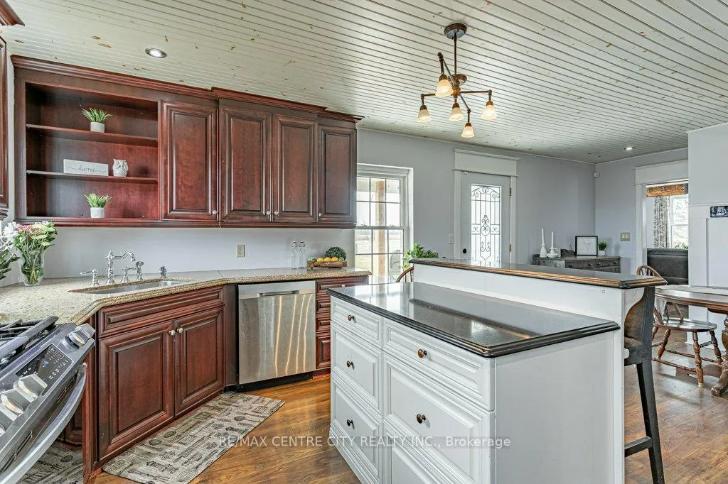 Photo 8 of 26588 Carroll Line, West Elgin, Rural West Elgin — HOMEH