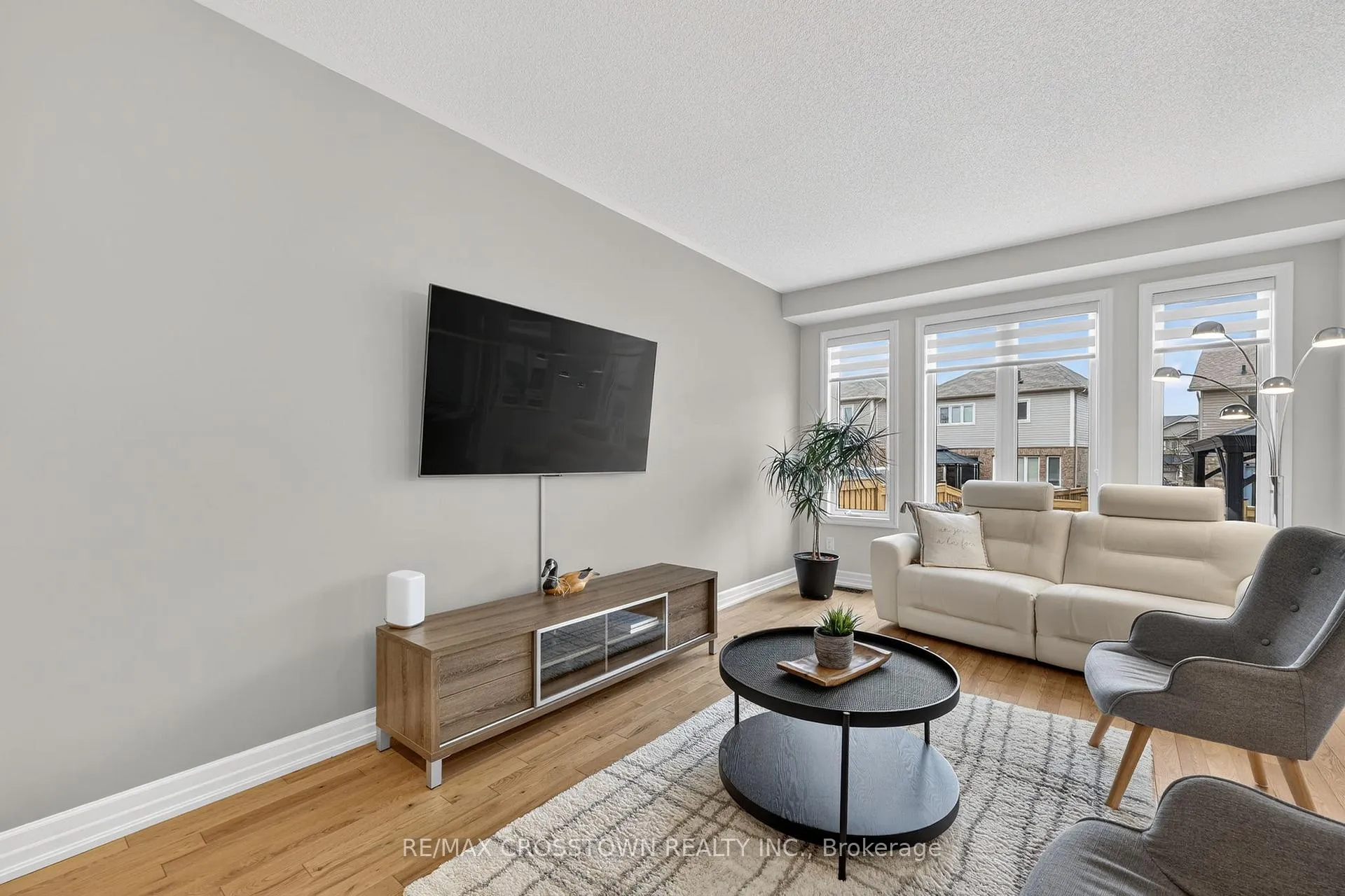Photo 18 of 30 Hutton Crescent, Essa, Angus — HOMEH