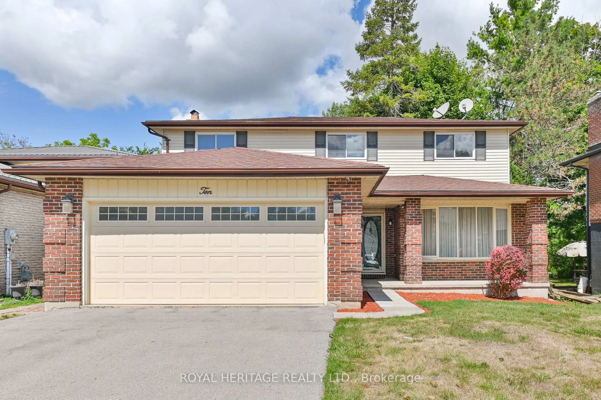 Photo 2 of 10 Briarwood Crescent, Belleville, Belleville Ward — HOMEH