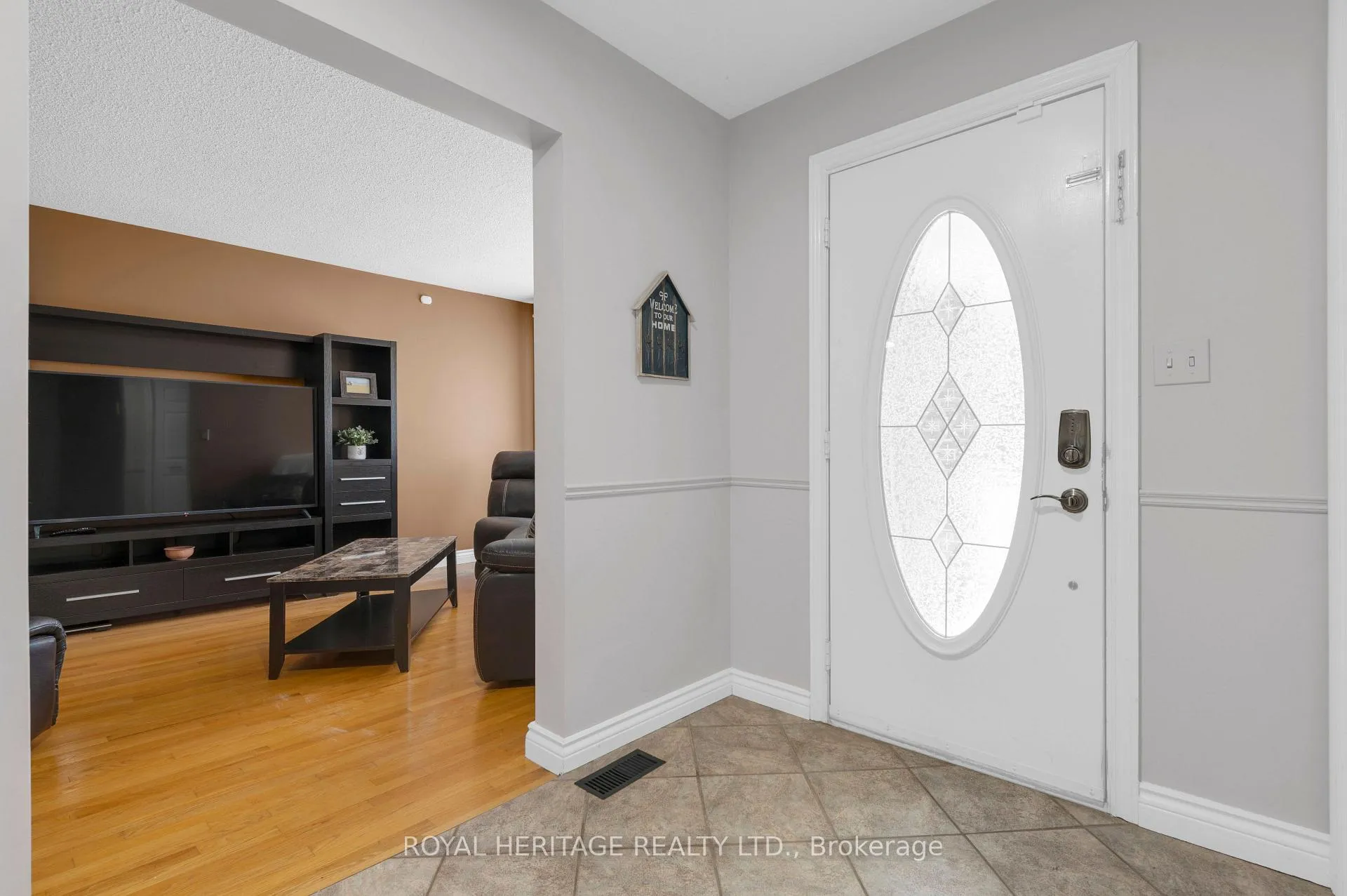 Photo 7 of 10 Briarwood Crescent, Belleville, Belleville Ward — HOMEH