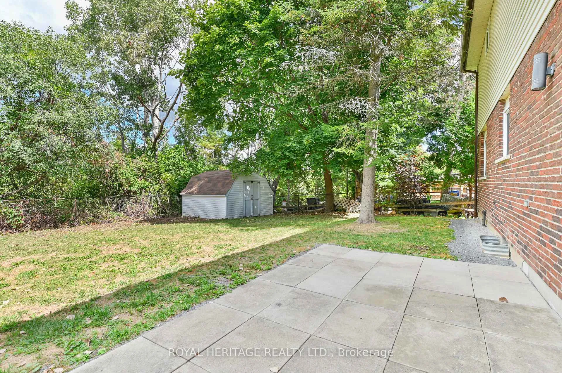 Photo 44 of 10 Briarwood Crescent, Belleville, Belleville Ward — HOMEH