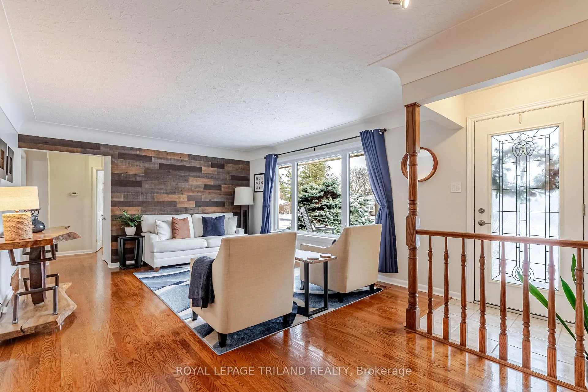 Photo 8 of 231 Thames Crescent, Thames Centre, Dorchester — HOMEH