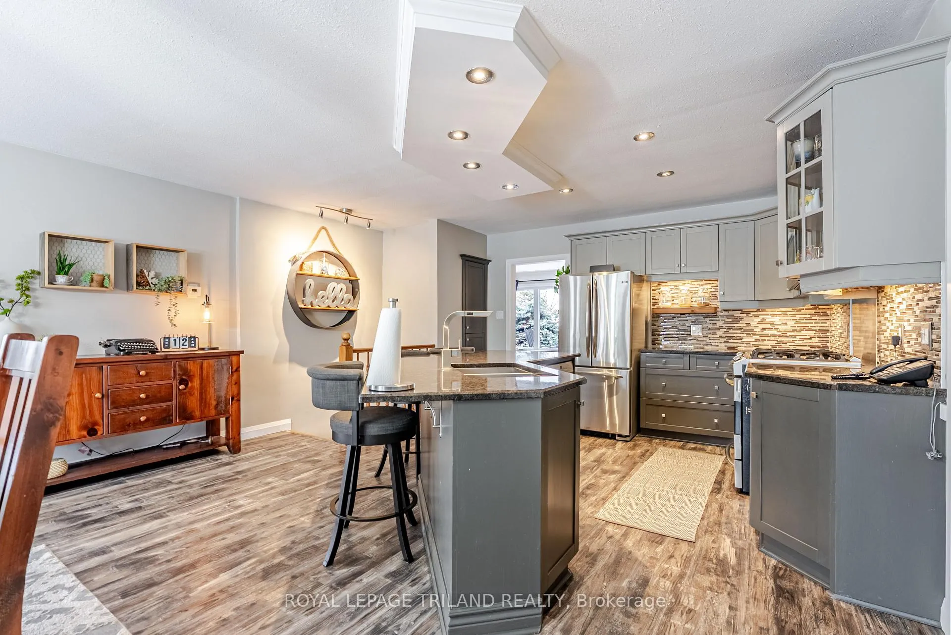 Photo 16 of 231 Thames Crescent, Thames Centre, Dorchester — HOMEH