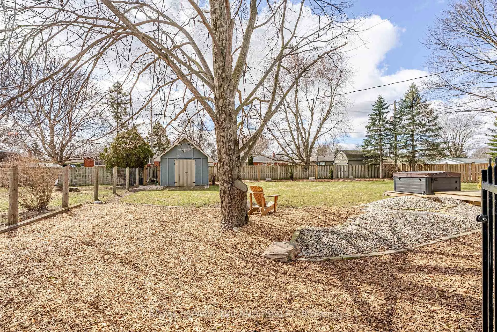 Photo 44 of 231 Thames Crescent, Thames Centre, Dorchester — HOMEH