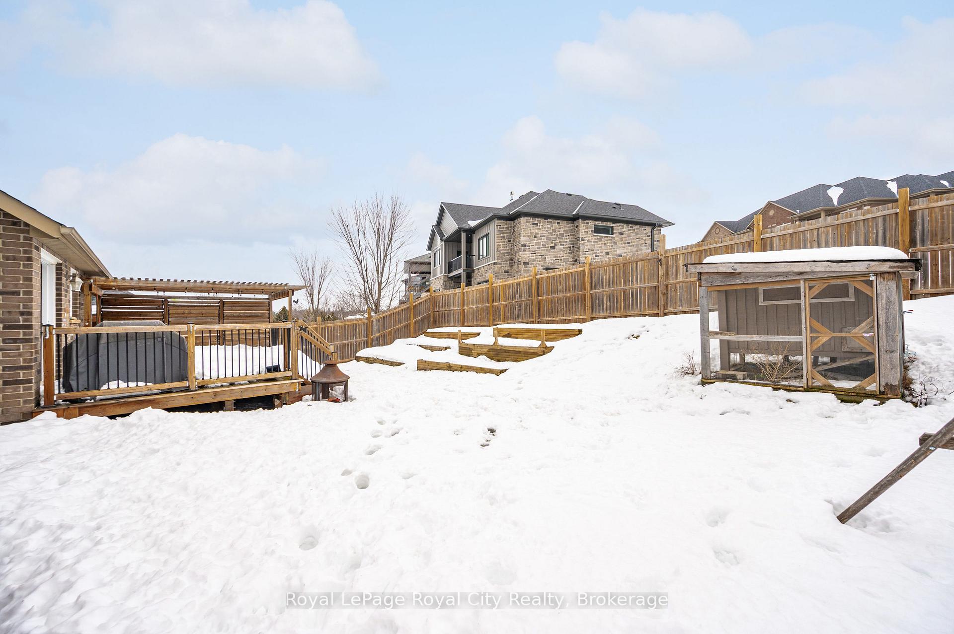 Photo 31 of 84 Andrews Drive W, Mapleton, Rural Mapleton — HOMEH