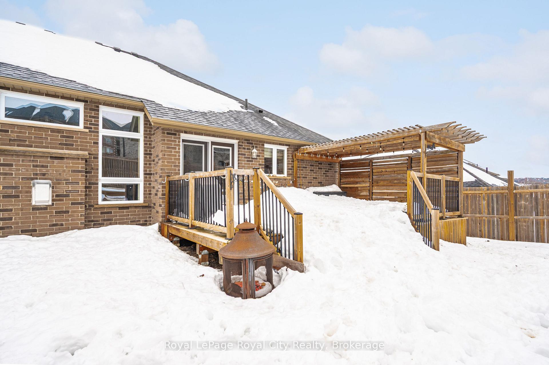 Photo 32 of 84 Andrews Drive W, Mapleton, Rural Mapleton — HOMEH