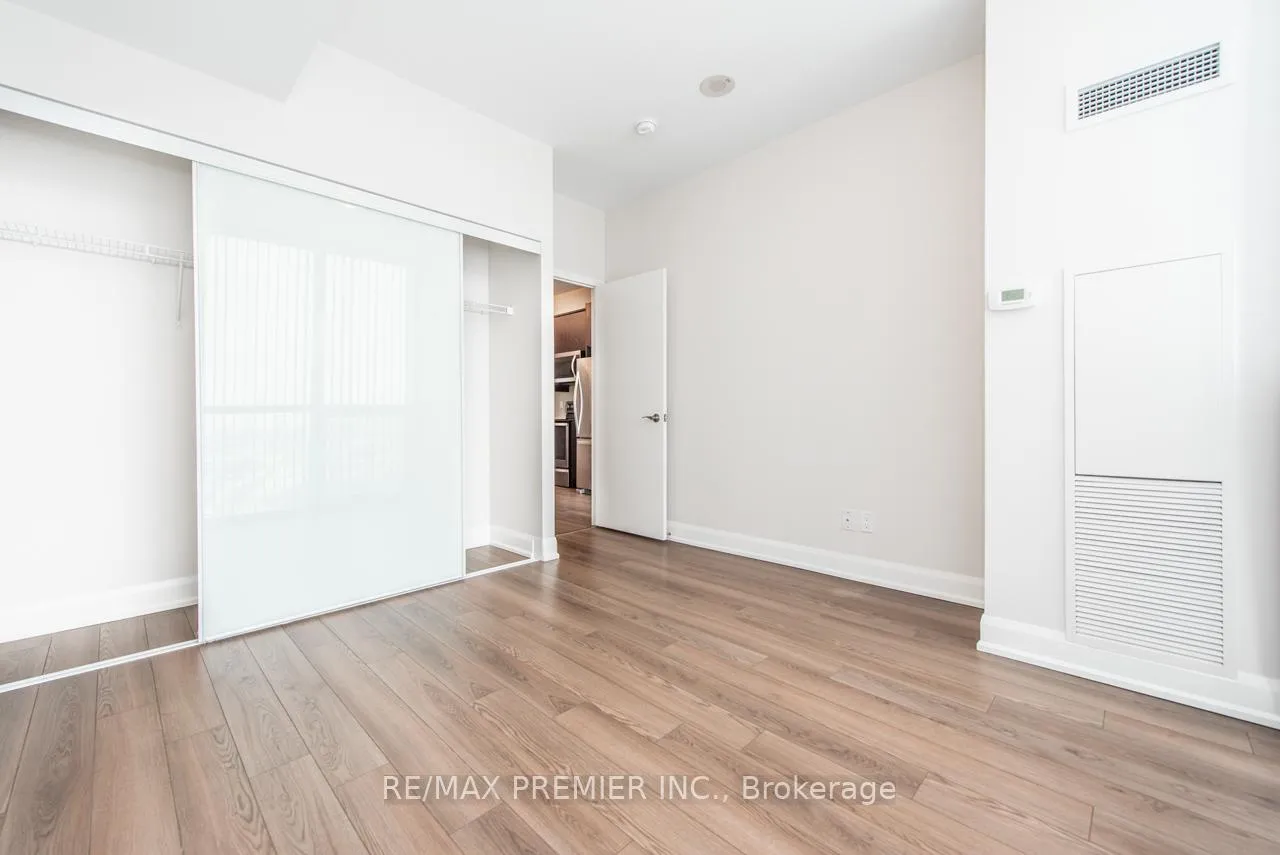 Photo 13 of Unit 1003, 2910 Highway 7, Vaughan, Concord — HOMEH