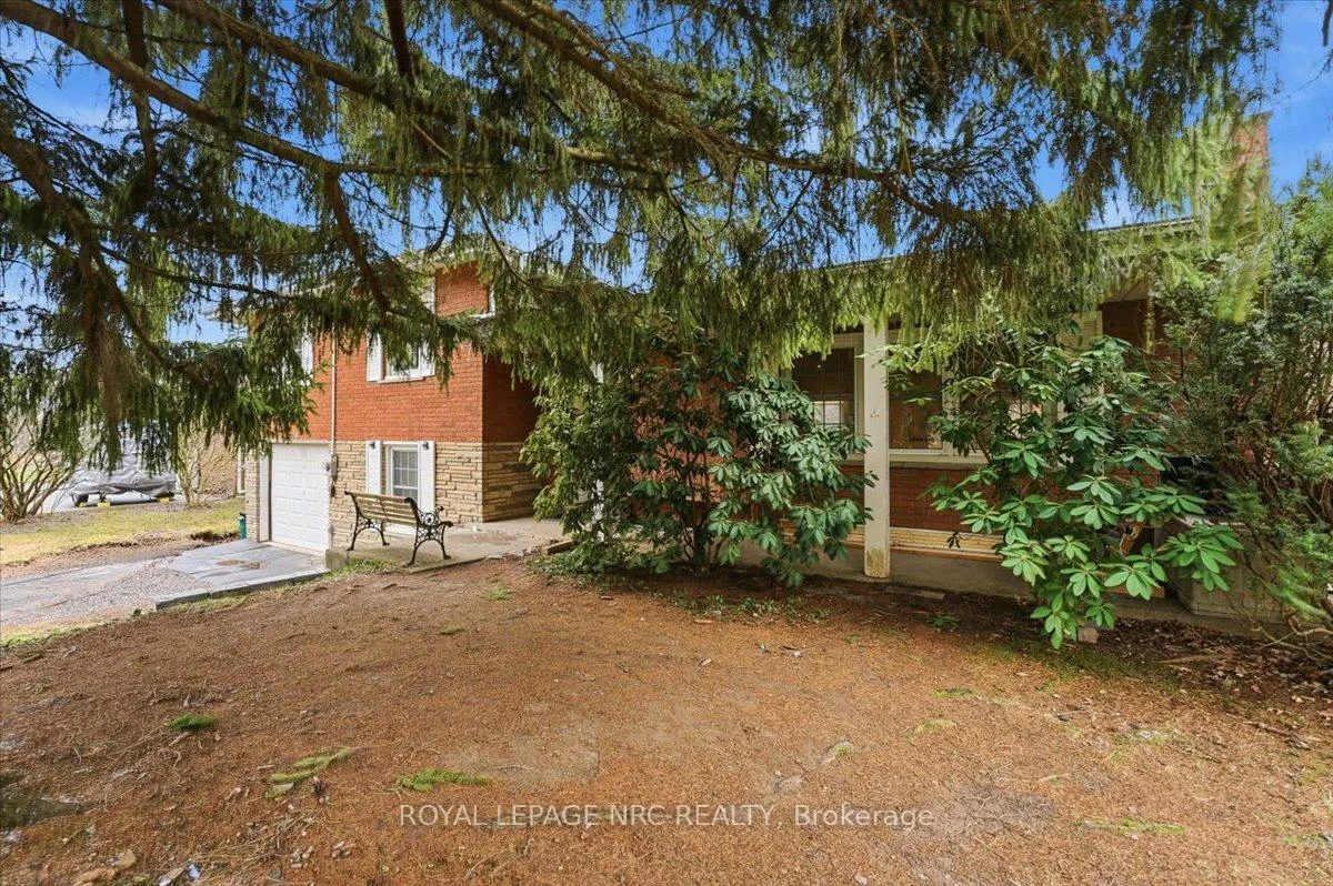 Photo 4 of 14 Valiant Street, Pelham, Fonthill — HOMEH