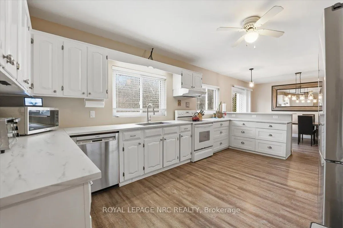 Photo 9 of 14 Valiant Street, Pelham, Fonthill — HOMEH