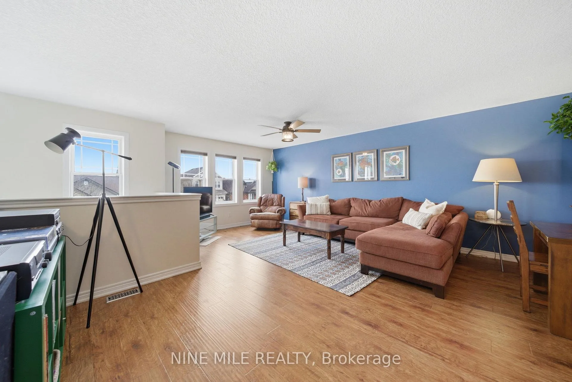 Photo 4 of 100 Pearl Drive, Orillia — HOMEH