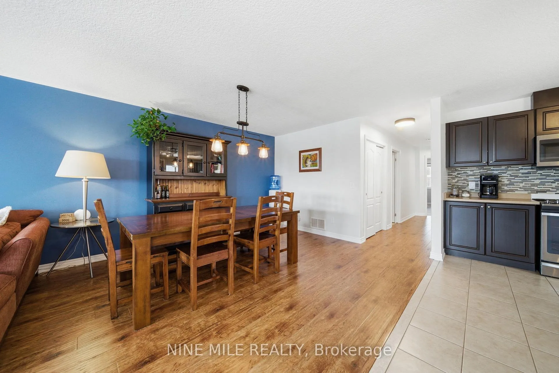 Photo 9 of 100 Pearl Drive, Orillia — HOMEH