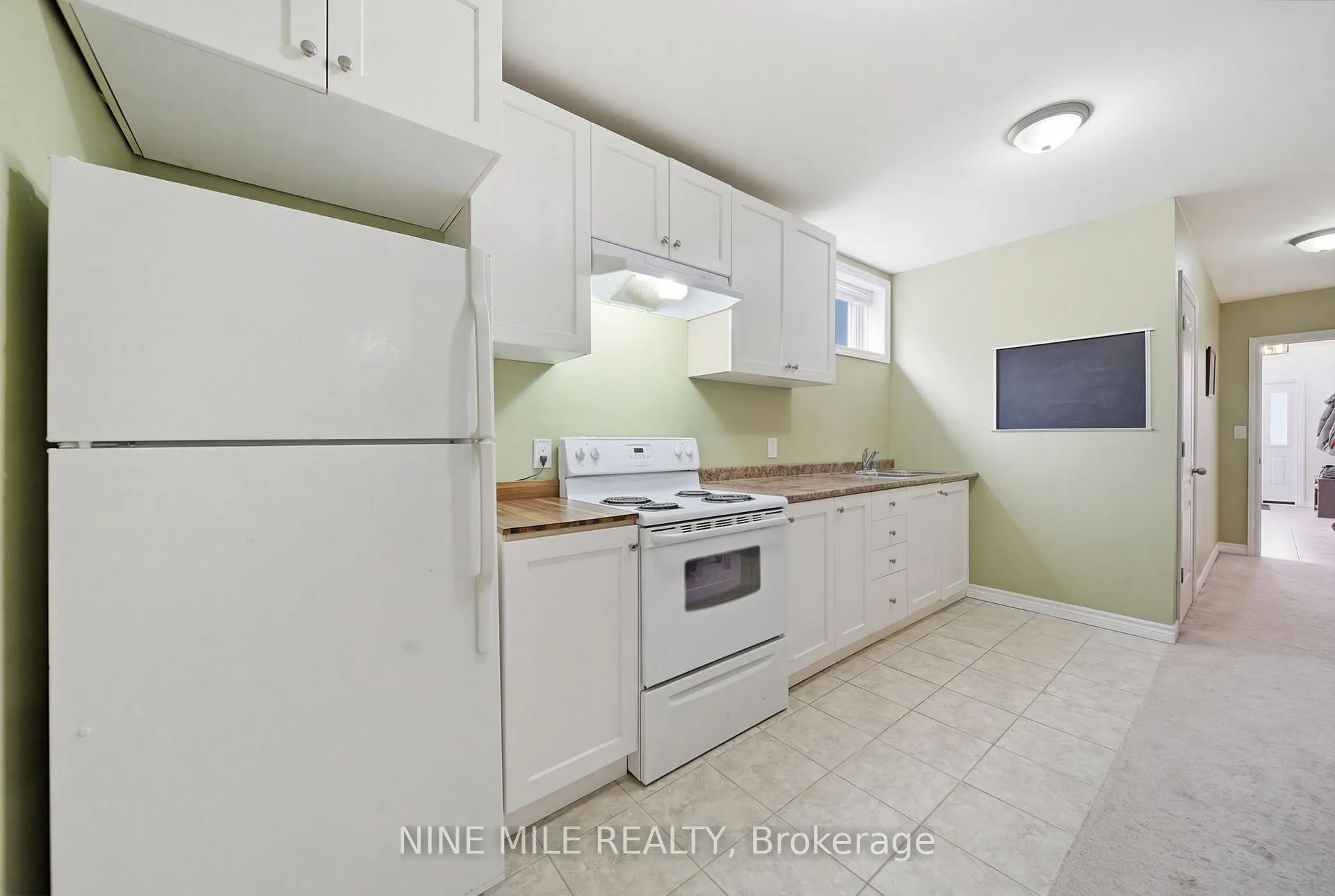 Photo 23 of 100 Pearl Drive, Orillia — HOMEH