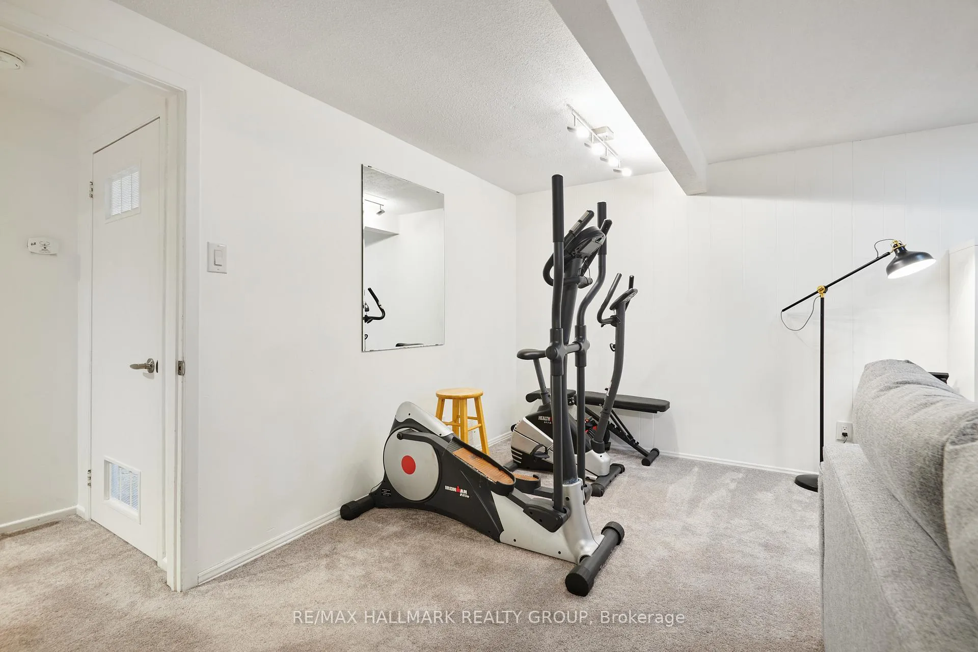 Photo 27 of Unit 31, 2019 Stonehenge Crescent, Ottawa, Pineview — HOMEH