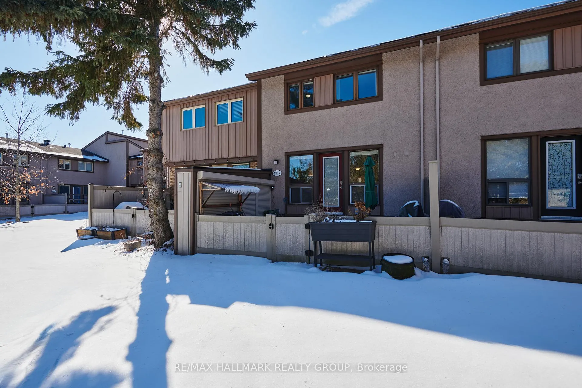 Photo 28 of Unit 31, 2019 Stonehenge Crescent, Ottawa, Pineview — HOMEH