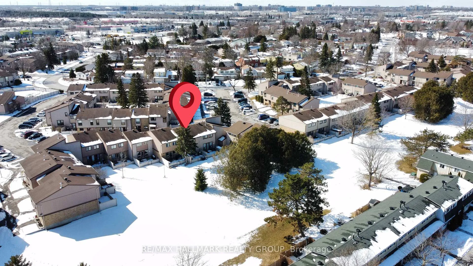 Photo 32 of Unit 31, 2019 Stonehenge Crescent, Ottawa, Pineview — HOMEH