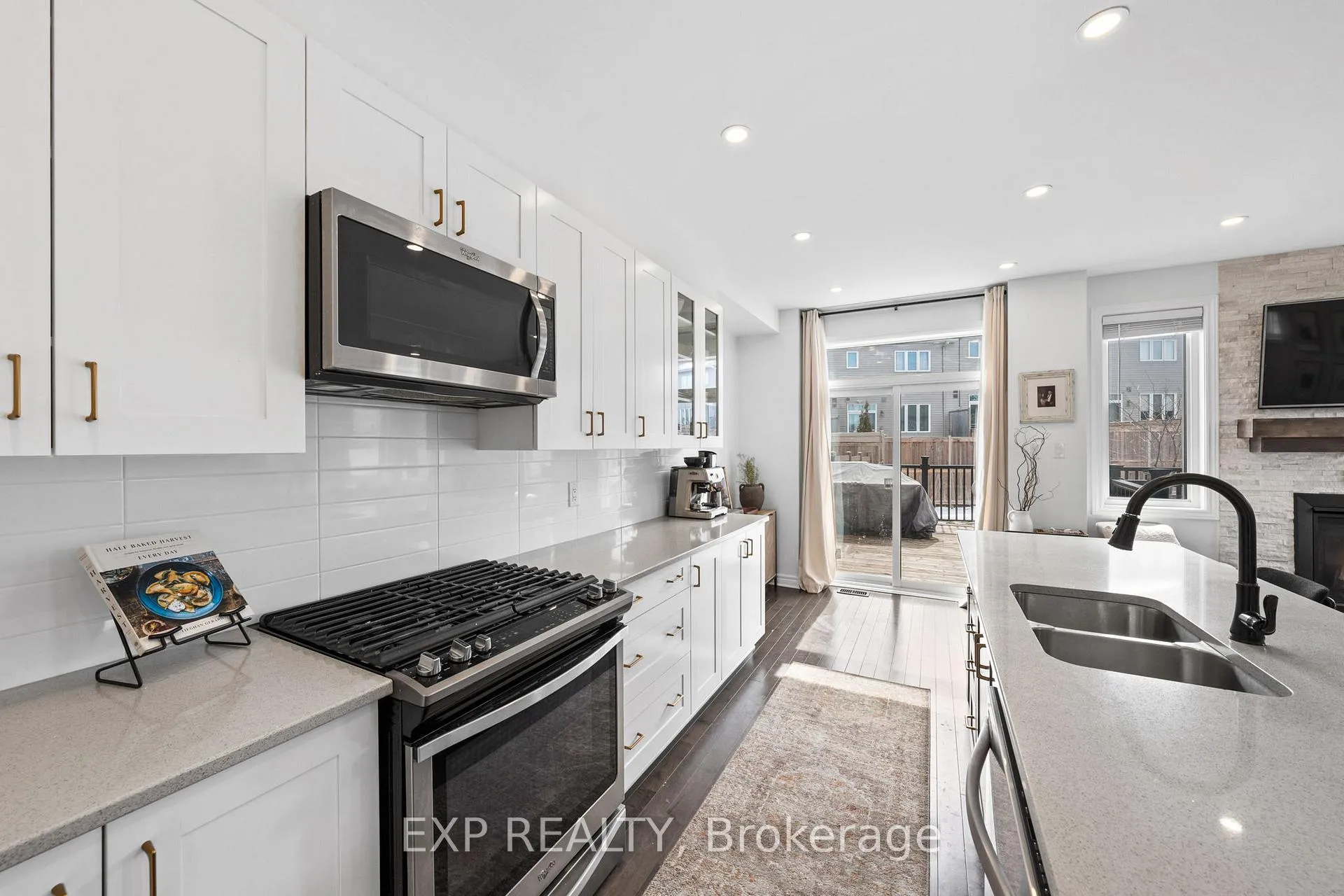 Photo 12 of 213 Belleek Lane, Ottawa, Barrhaven - Half Moon Bay — HOMEH