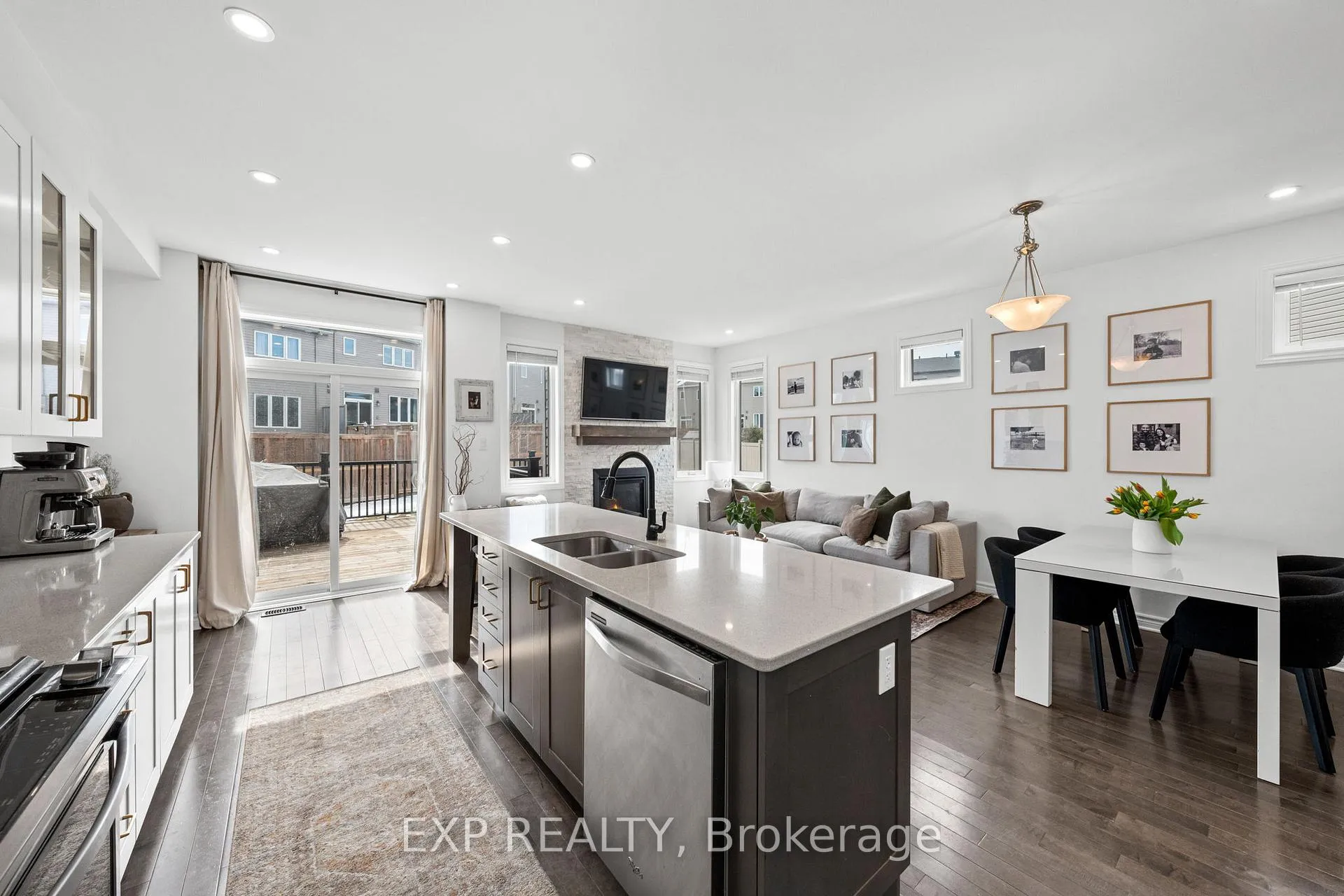 Photo 13 of 213 Belleek Lane, Ottawa, Barrhaven - Half Moon Bay — HOMEH