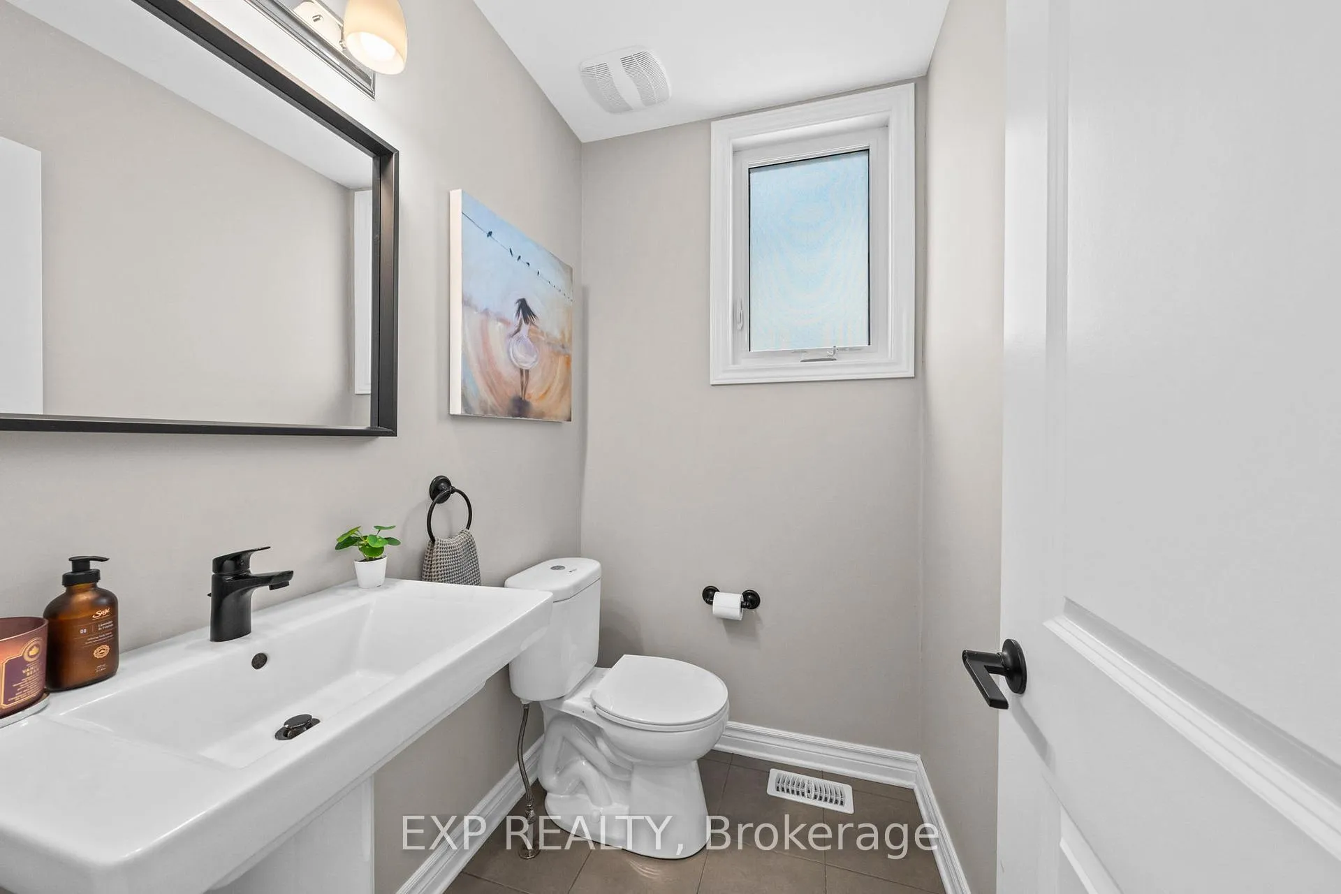 Photo 17 of 213 Belleek Lane, Ottawa, Barrhaven - Half Moon Bay — HOMEH