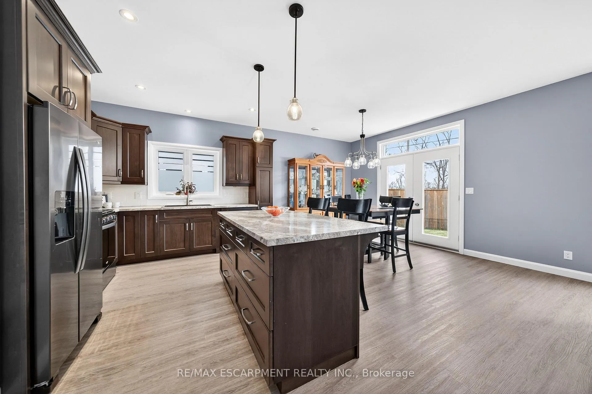 Photo 4 of 5 - 740 Main Street E, Haldimand, Dunnville — HOMEH