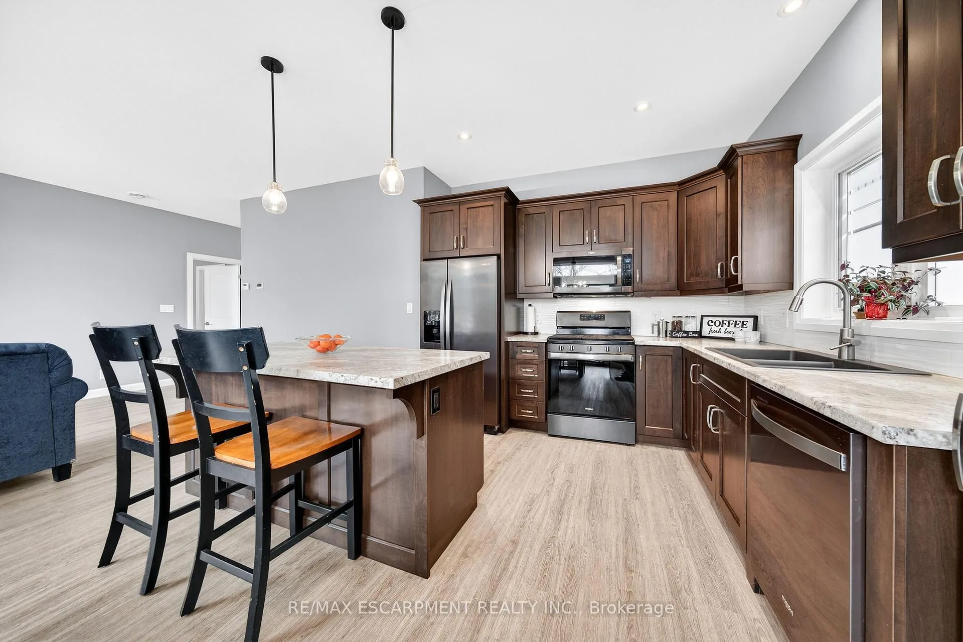 Photo 6 of 5 - 740 Main Street E, Haldimand, Dunnville — HOMEH