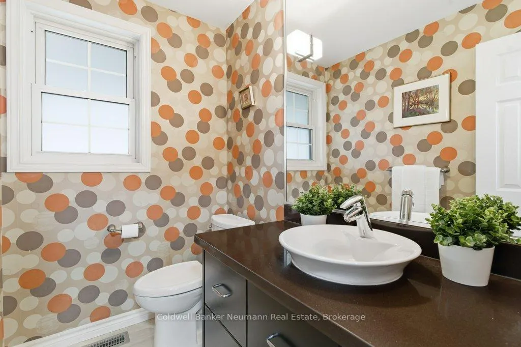 Photo 18 of 80 James Street W, Guelph, Dovercliffe Park/Old University — HOMEH