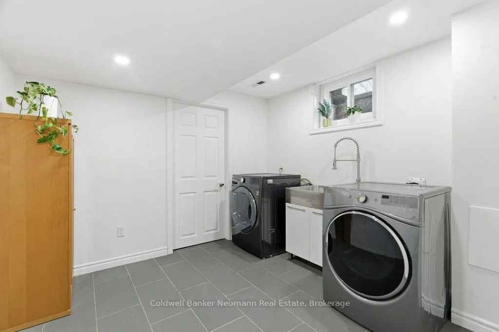 Photo 36 of 80 James Street W, Guelph, Dovercliffe Park/Old University — HOMEH