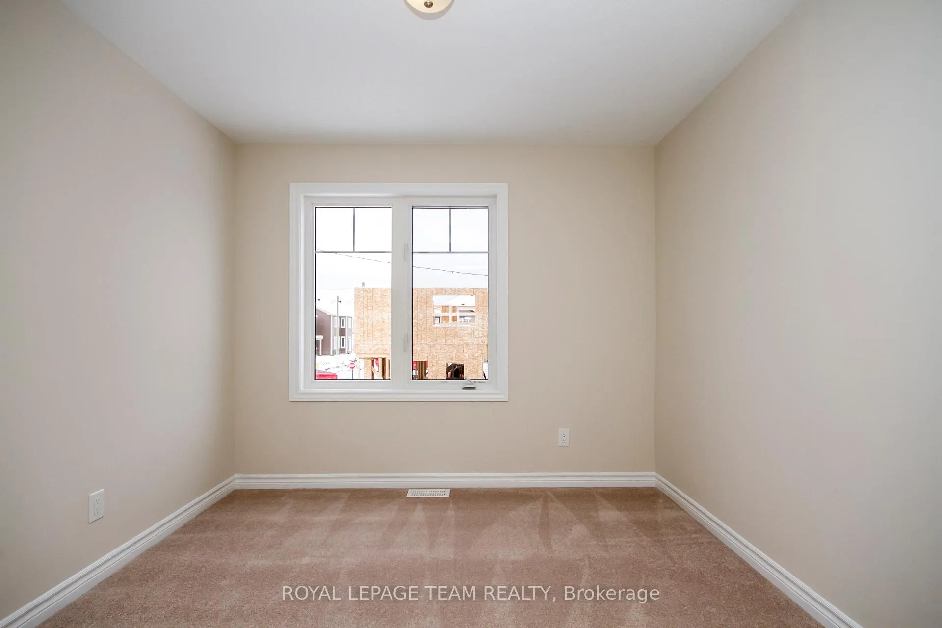 Photo 35 of 121 Santolina Street, Ottawa, Stittsville (North) — HOMEH